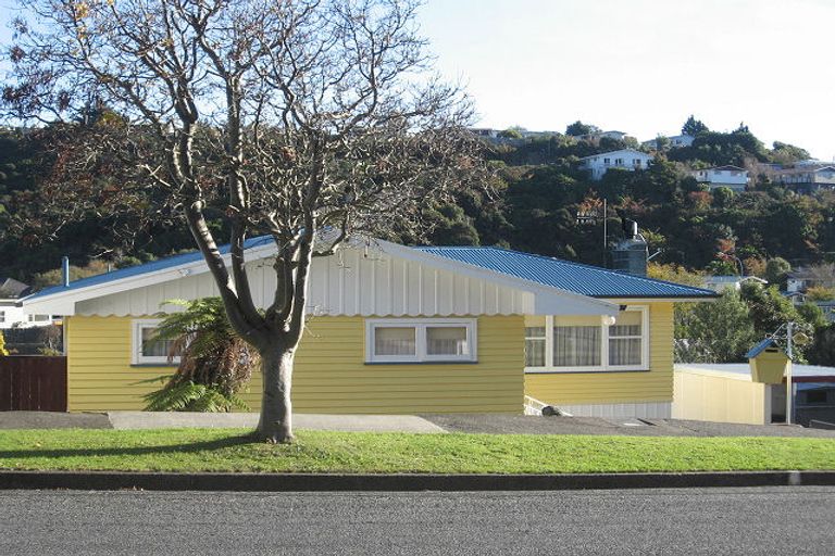 Photo of property in 80 Thomas Street, Stokes Valley, Lower Hutt, 5019