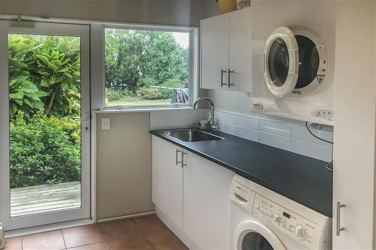 Photo of property in 216 Oaia Road, Muriwai, Waimauku, 0881