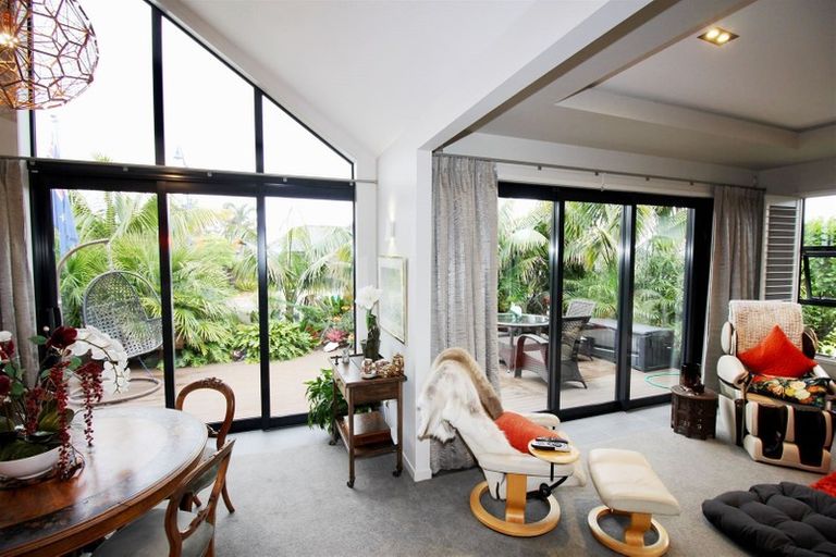 Photo of property in 8 Sara Way, Whitianga, 3510