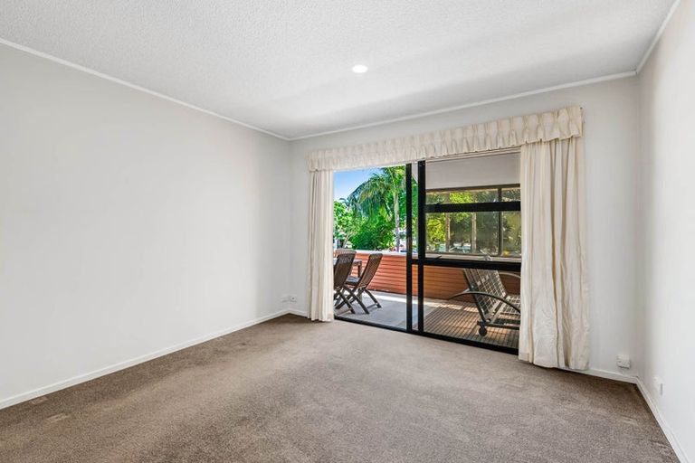 Photo of property in 54 The Circle, Manly, Whangaparaoa, 0930