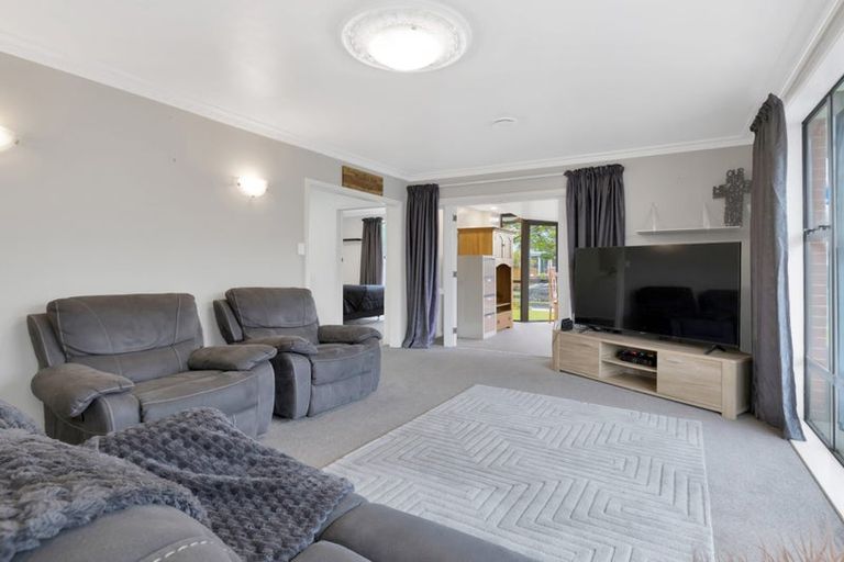 Photo of property in 10 Maple Street, Bishopdale, Christchurch, 8053