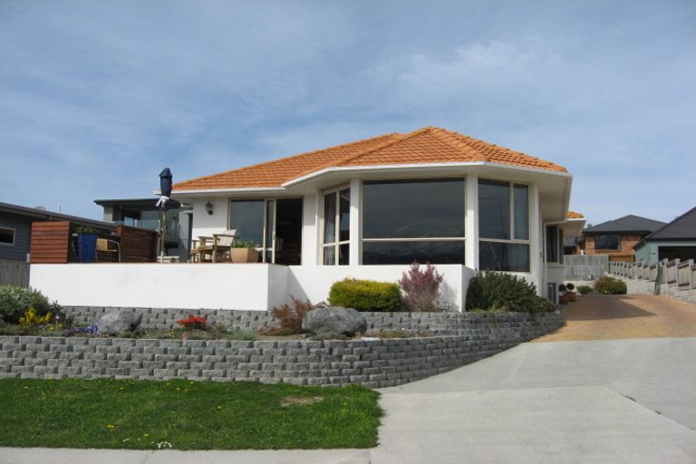 Photo of property in 13 Fyffe Avenue, Kaikoura, 7300