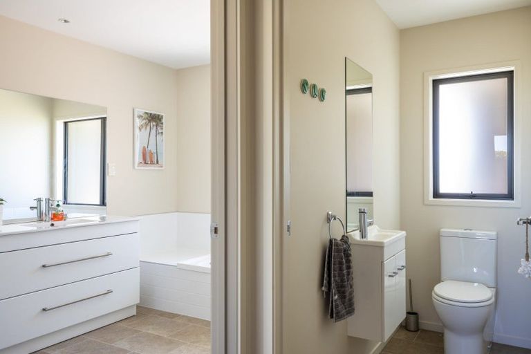 Photo of property in 917 Carrington Road, Hurworth, New Plymouth, 4371