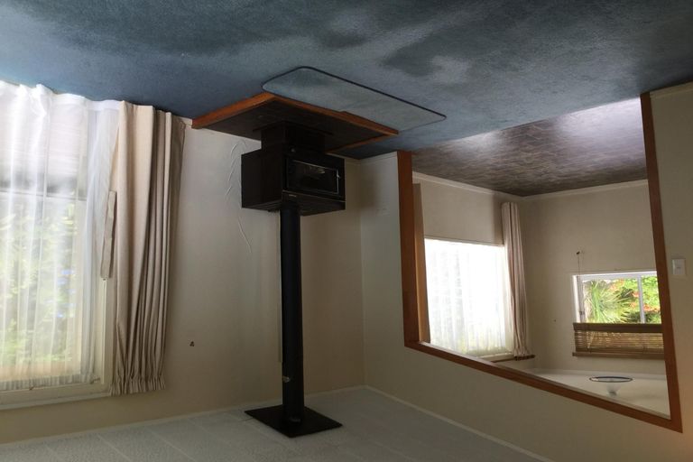 Photo of property in 26 Whaka Street, Maungaturoto, 0520