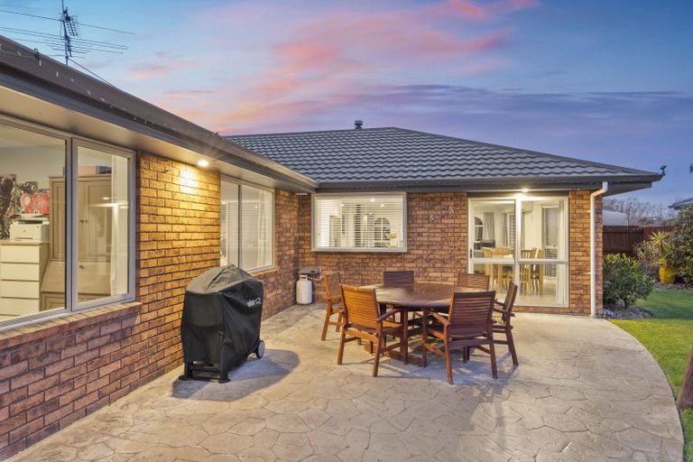 Photo of property in 44 Welsford Street, Woodend, 7610