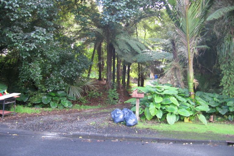 Photo of property in 6 Ngaio Road, Titirangi, Auckland, 0604