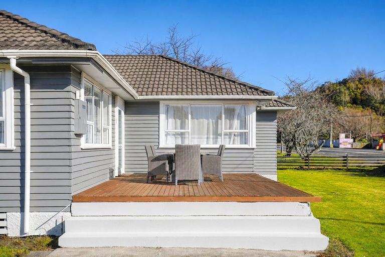Photo of property in 2 Ngareta Road, Mourea, Rotorua, 3074