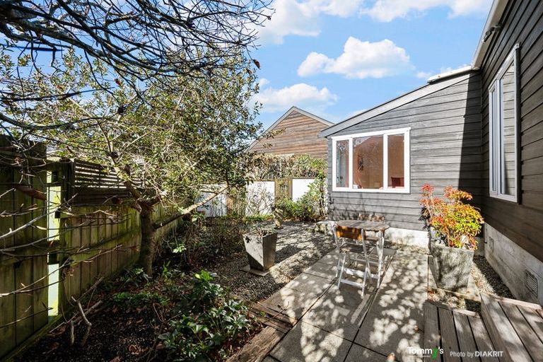 Photo of property in 3/23 Box Hill, Khandallah, Wellington, 6035