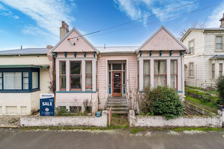 Photo of property in 52 Maitland Street, Dunedin Central, Dunedin, 9016