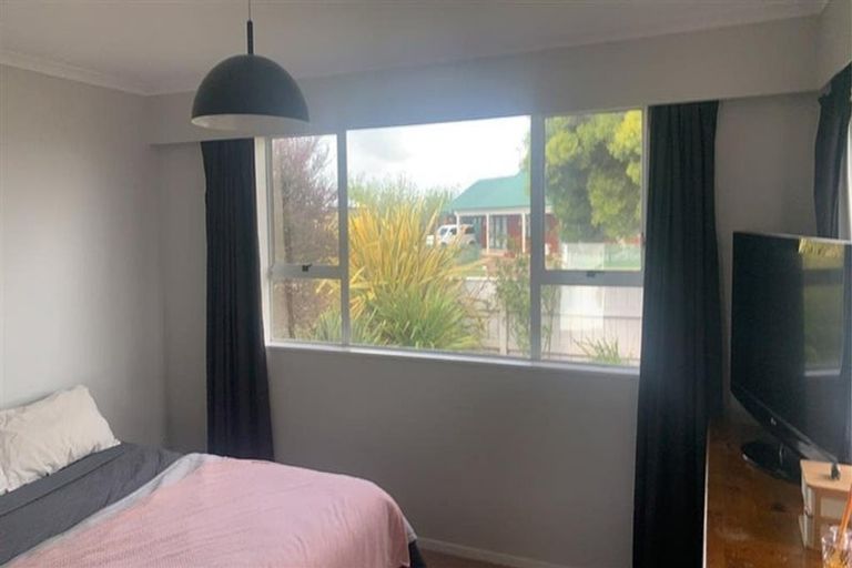 Photo of property in 23 Phillips Street, Sanson, 4817