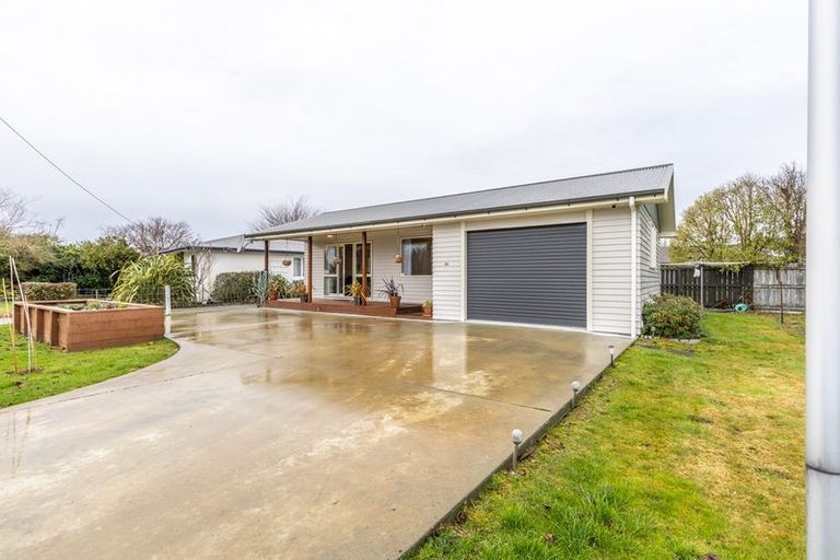 Photo of property in 26 Kent Street, Riversdale, 9776