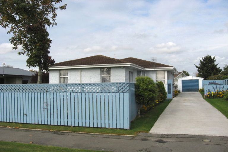 Photo of property in 147 Northcote Road, Northcote, Christchurch, 8052