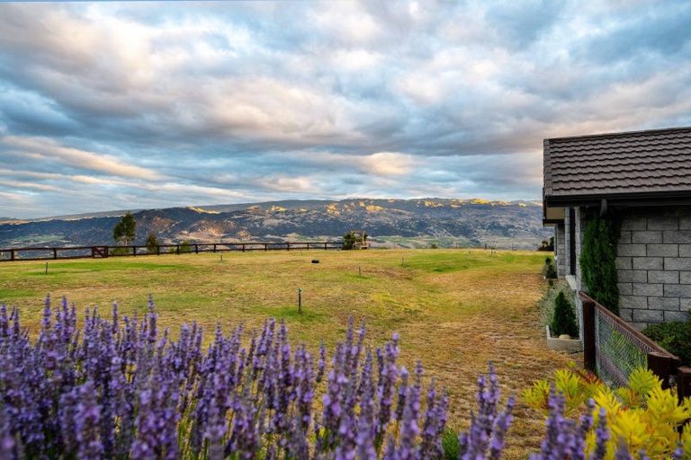 Photo of property in 11 Macmillan Lane, Mount Pisa, Cromwell, 9383