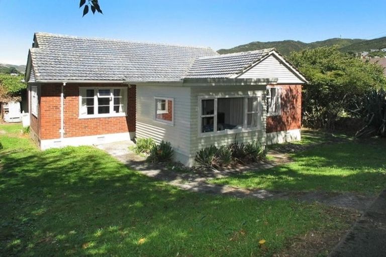 Photo of property in 9 Sunshine Avenue, Karori, Wellington, 6012