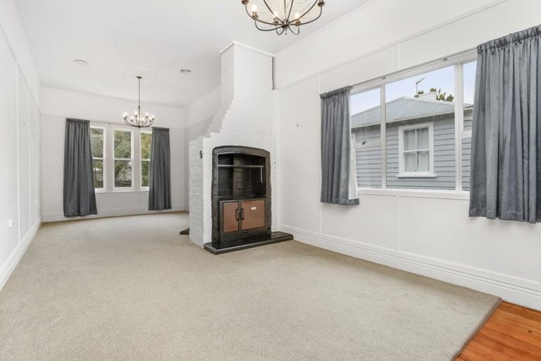 Photo of property in 60 Prospect Terrace, Pukekohe, 2120