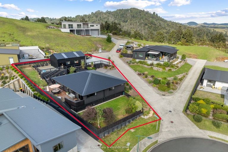 Photo of property in 5 Manatu Close, Whangamata, 3691