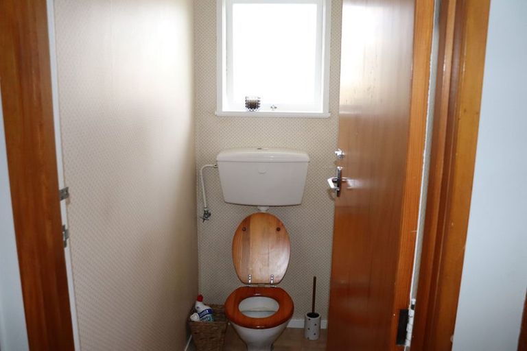 Photo of property in 65 Gorge Road, Maungaturoto, 0520