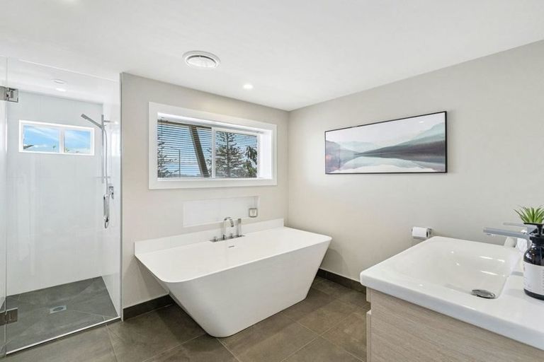 Photo of property in 46 Main Road, Mount Pleasant, Christchurch, 8081