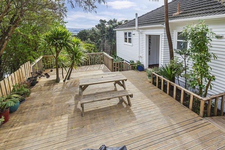 Photo of property in 24 Tannadyce Street, Strathmore Park, Wellington, 6022