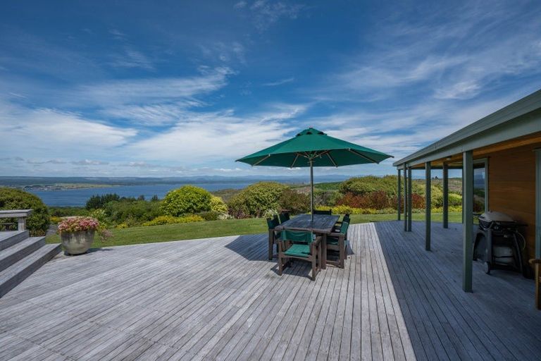 Photo of property in 8 Cameron Drive, Acacia Bay, Taupo, 3385