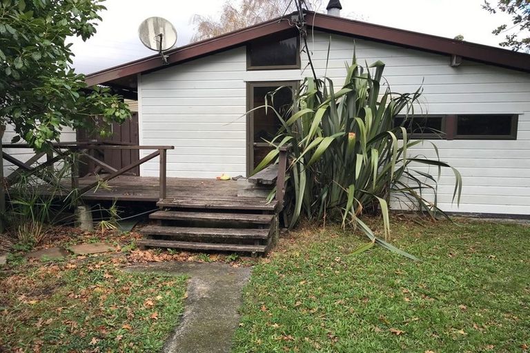 Photo of property in 63 Gemstone Drive, Birchville, Upper Hutt, 5018