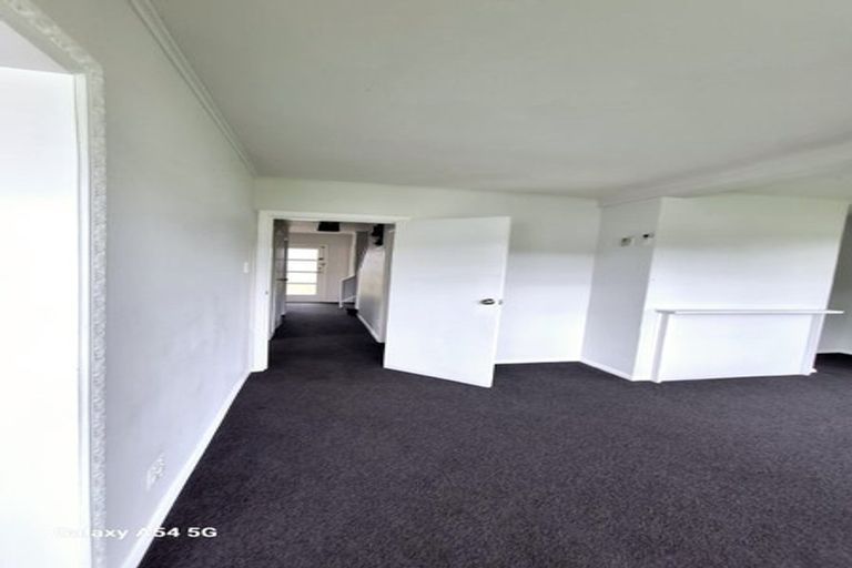 Photo of property in 32 Pearce Crescent, Taita, Lower Hutt, 5011