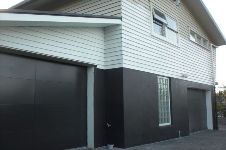 Photo of property in 1/73a Beresford Street, Bayswater, Auckland, 0622