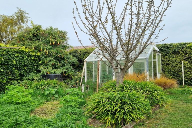 Photo of property in 9 Tamar Street, South Hill, Oamaru, 9400