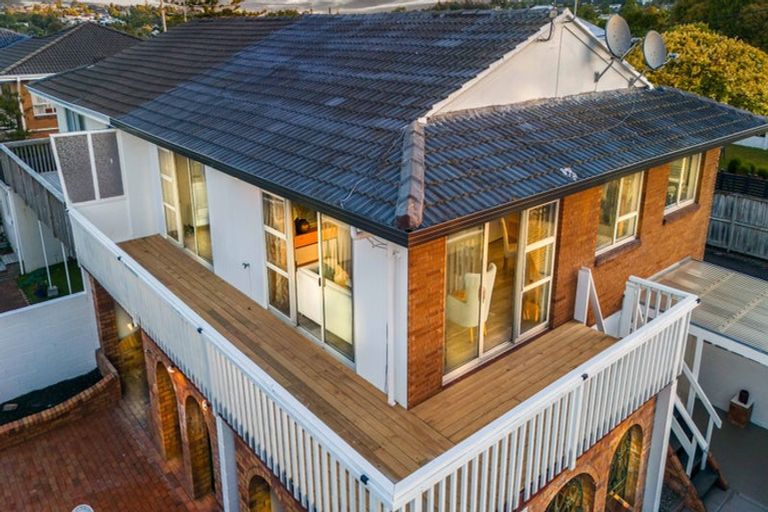 Photo of property in 1/100 Titirangi Road, New Lynn, Auckland, 0600