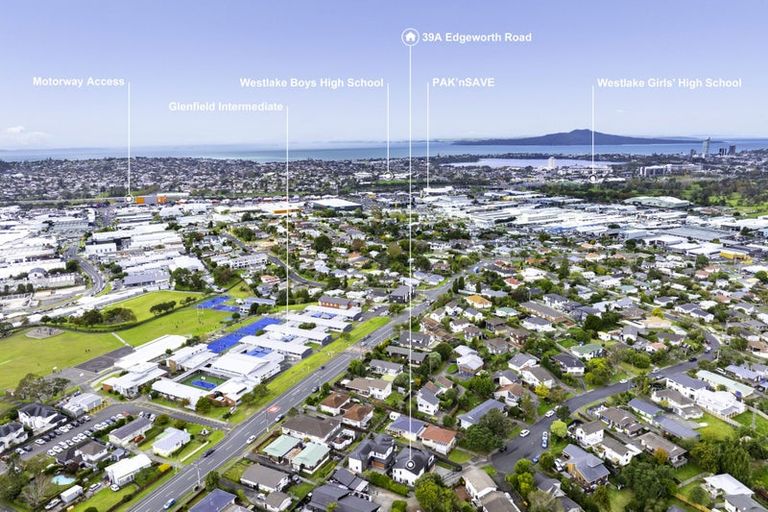 Photo of property in 39a Edgeworth Road, Glenfield, Auckland, 0629