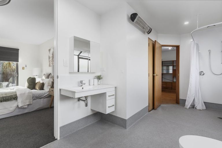 Photo of property in 2/437 Greers Road, Bishopdale, Christchurch, 8053