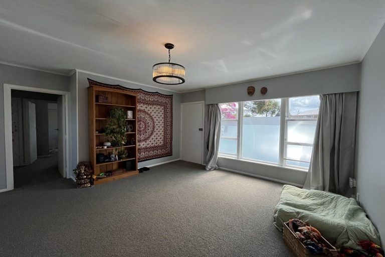 Photo of property in 1/16 Roseburn Place, Pakuranga, Auckland, 2010