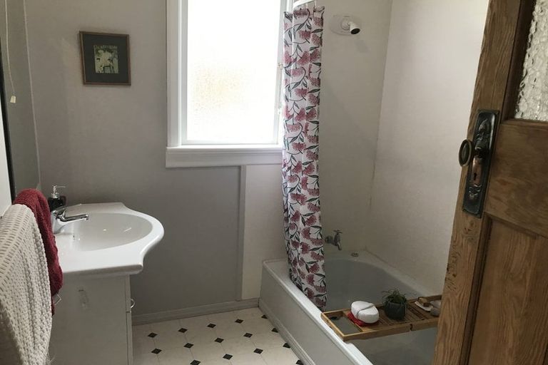 Photo of property in 10 Kings Avenue, Saint Kilda, Dunedin, 9012