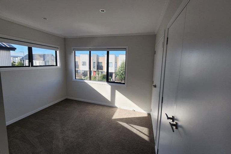 Photo of property in 40 Onekiritea Road, Hobsonville, Auckland, 0616