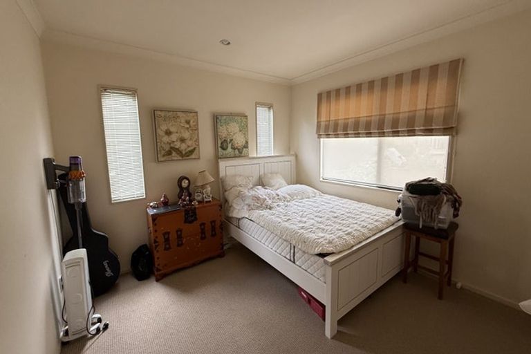 Photo of property in 109 Hugh Green Drive, Pinehill, Auckland, 0632