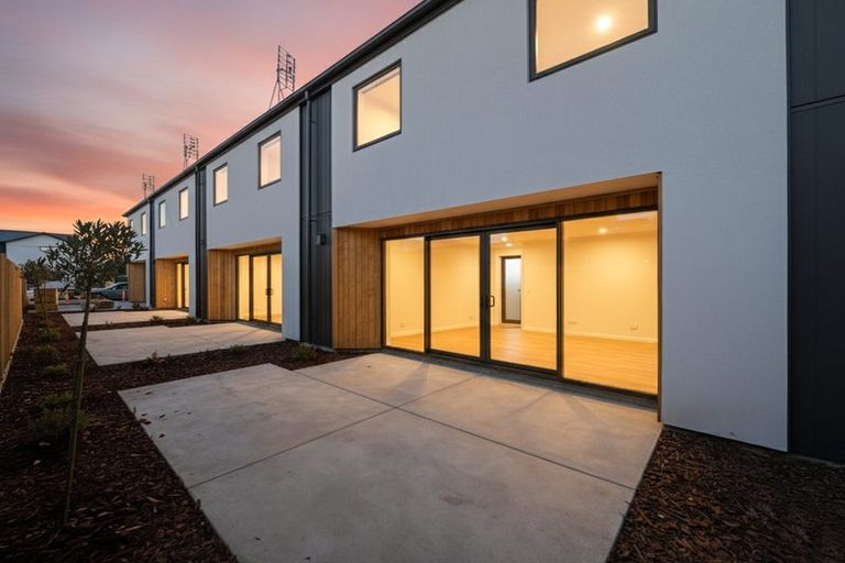 Photo of property in 3/22 Frederick Street, Waltham, Christchurch, 8011