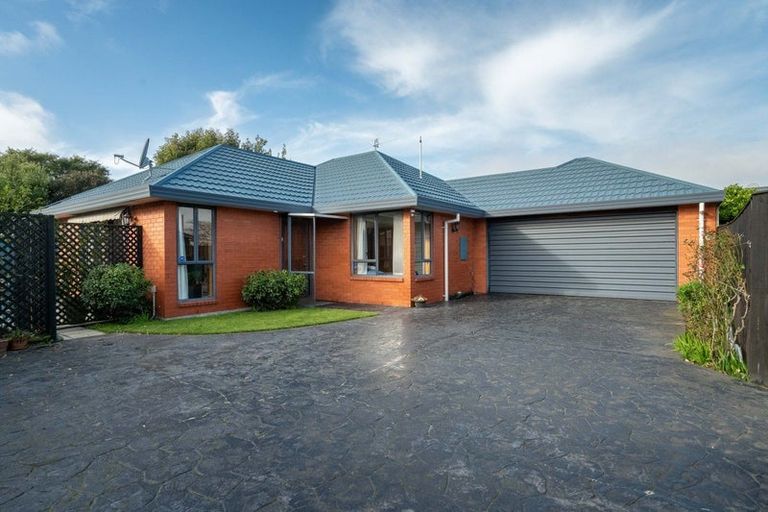 Photo of property in 34a Craven Street, Sockburn, Christchurch, 8042