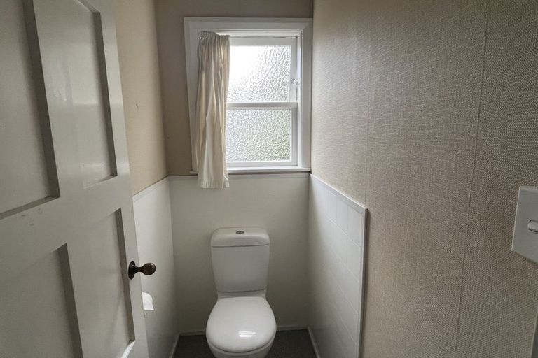 Photo of property in 72 Savage Crescent, West End, Palmerston North, 4412