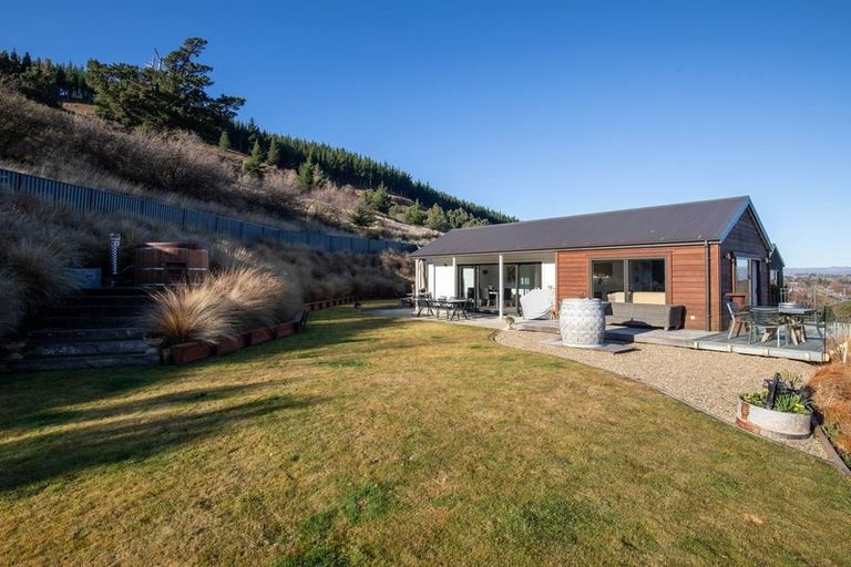 Photo of property in 26 Naylor Street, Clyde, 9330