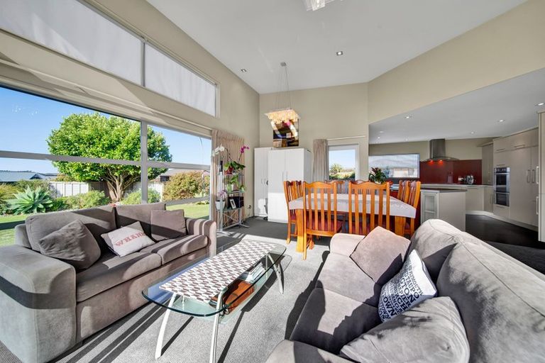 Photo of property in 33 Dillon Drive, Bell Block, New Plymouth, 4312