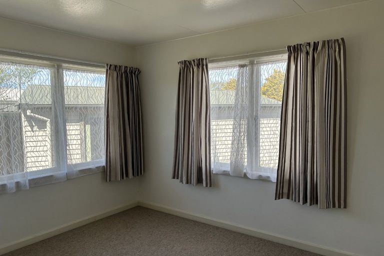 Photo of property in 7 Papawai Road, Greytown, 5712