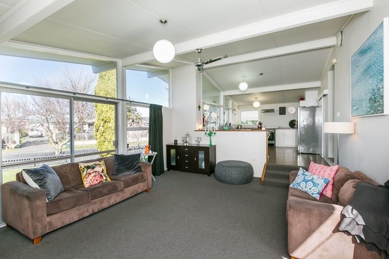 Photo of property in 24 Mangarau Crescent, Havelock North, 4130