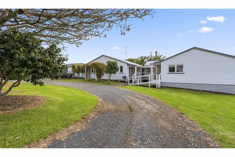 Photo of property in 35 Hall Road, Kerikeri, 0230