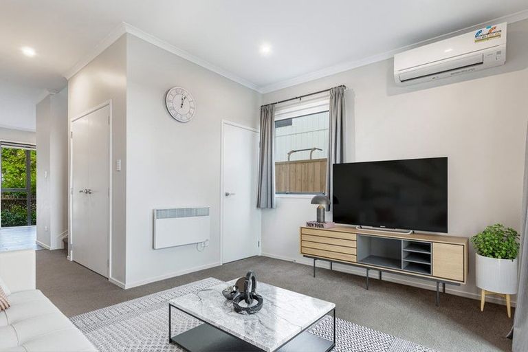 Photo of property in 44 Pukewhero Rise, Westgate, Auckland, 0614