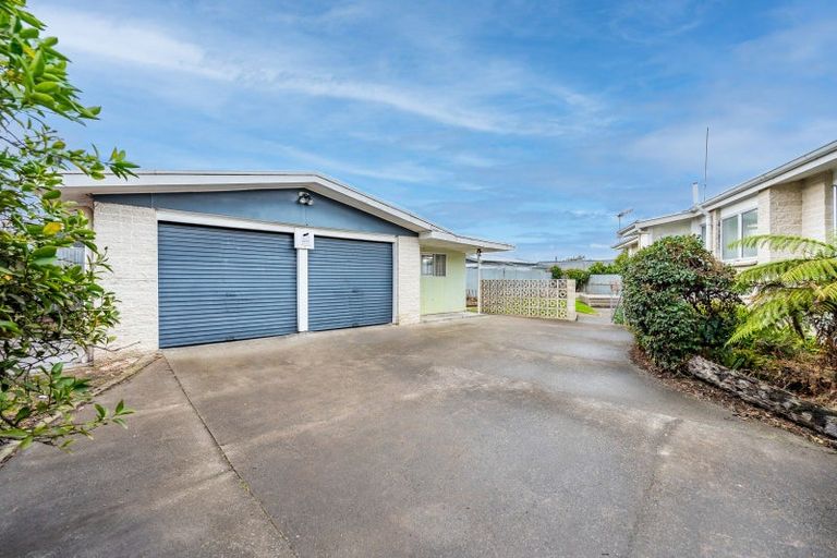 Photo of property in 439 Gloucester Street, Taradale, Napier, 4112