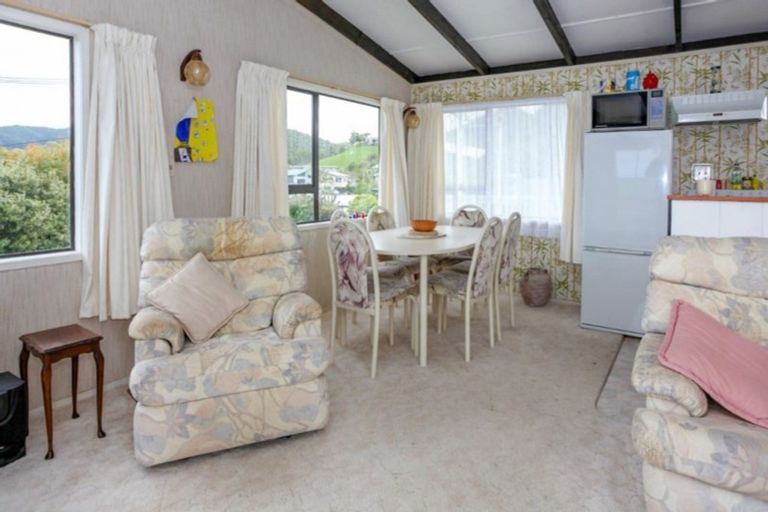 Photo of property in 10a Whiritoa Beach Road, Whiritoa, Whangamata, 3691