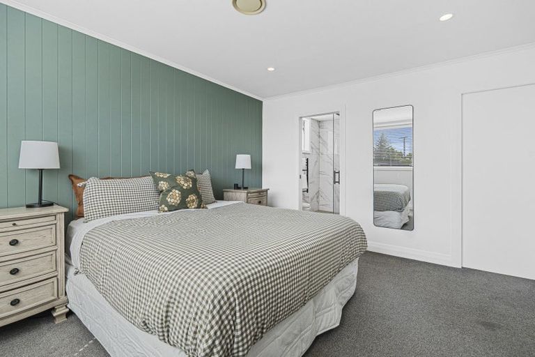 Photo of property in 118 Cutfield Road, Westown, New Plymouth, 4310