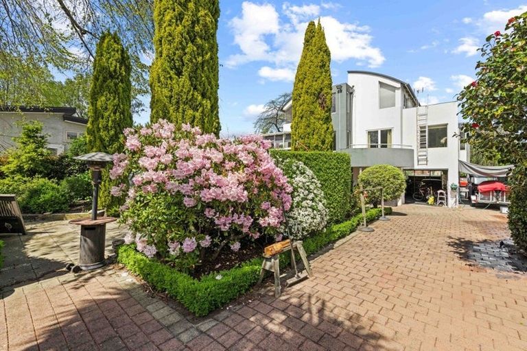 Photo of property in 227 Peterborough Street, Christchurch Central, Christchurch, 8013