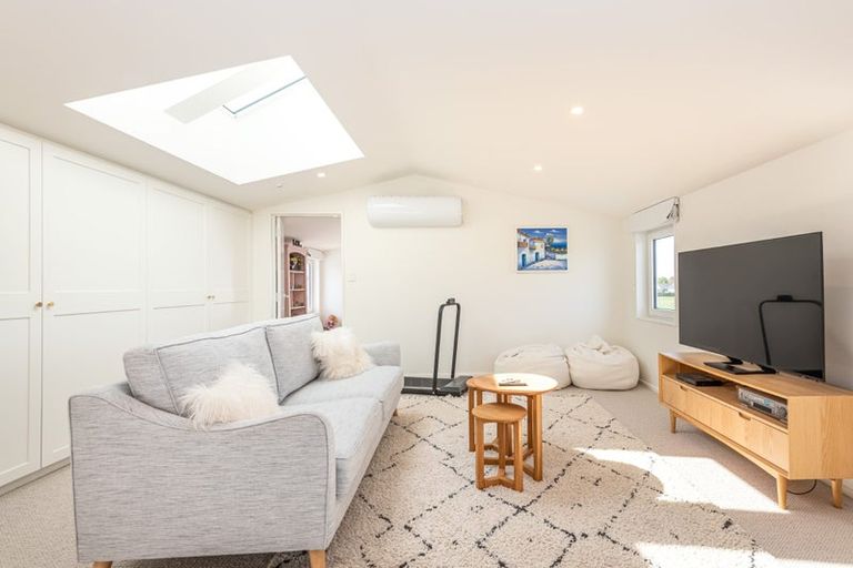 Photo of property in 17 El Patron Lane, Halswell, Christchurch, 8025