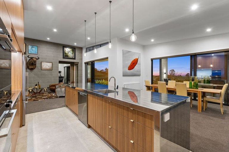 Photo of property in 3a Parrs Road, Hurworth, New Plymouth, 4371